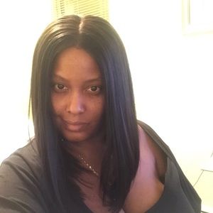 Meet your Posher, Raina